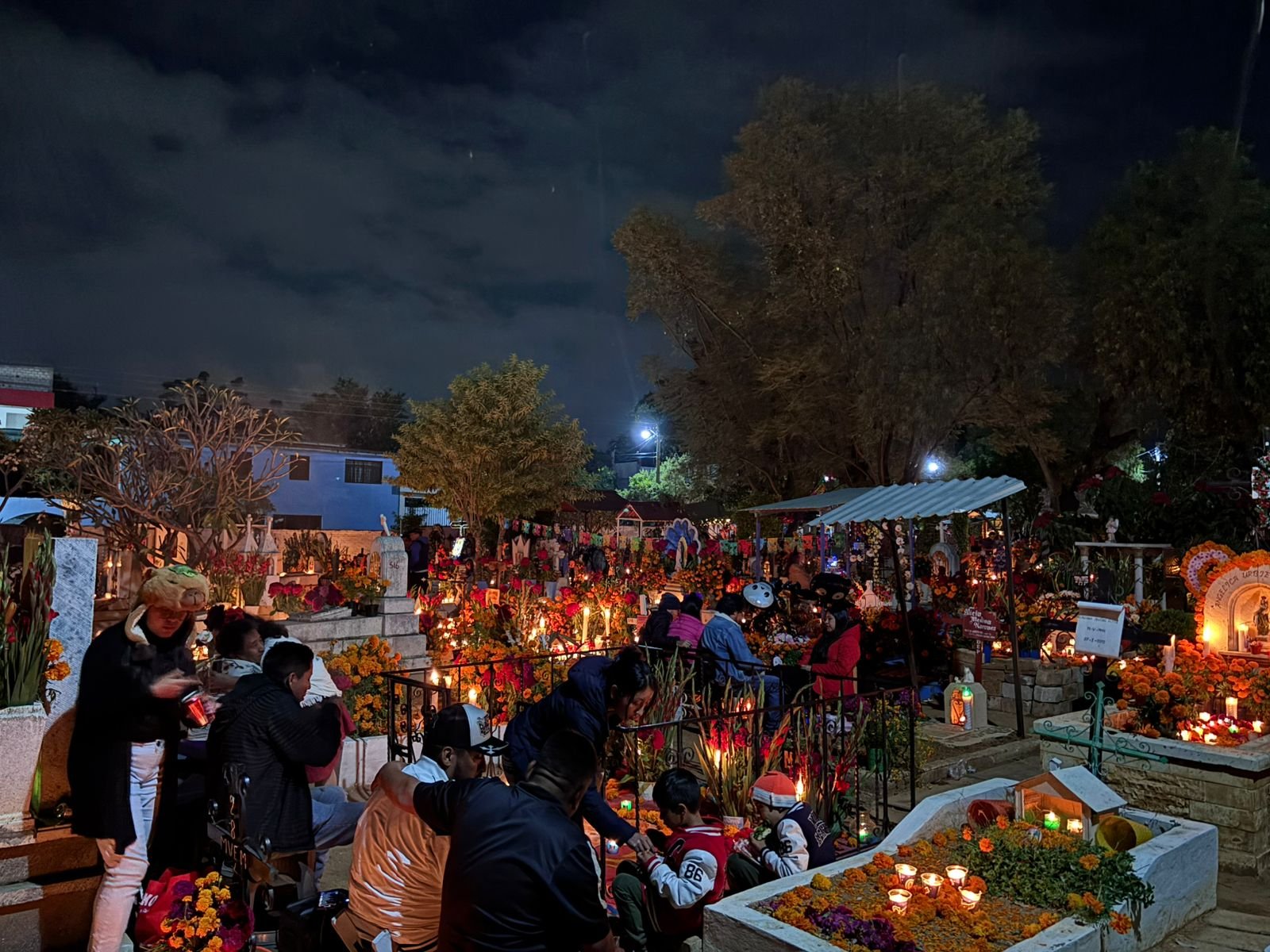 Día de Muertos: recorrido de panteones: fotografía 5